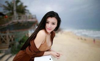 台湾女主播撑爆衣服,瞬间成为网络焦点